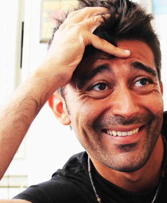Mix-n-Match Interview: Vincenzo Cosentino, director of "Handy"