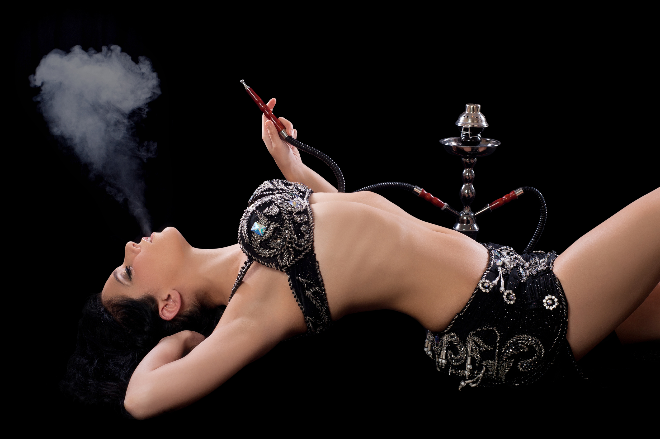 hookah sheesha smoke belly dancer