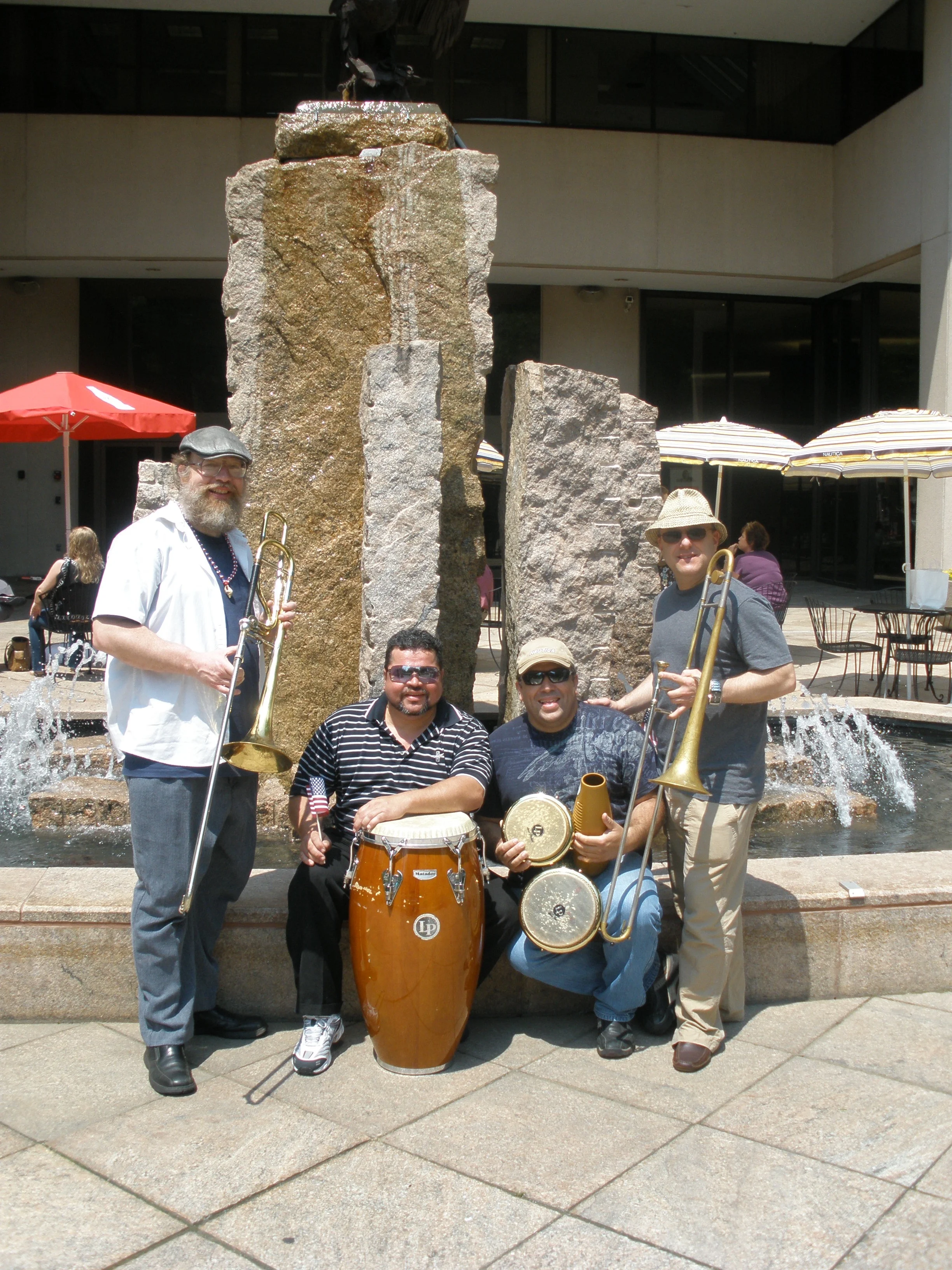 CLICK Music Presents Groupo Mambique