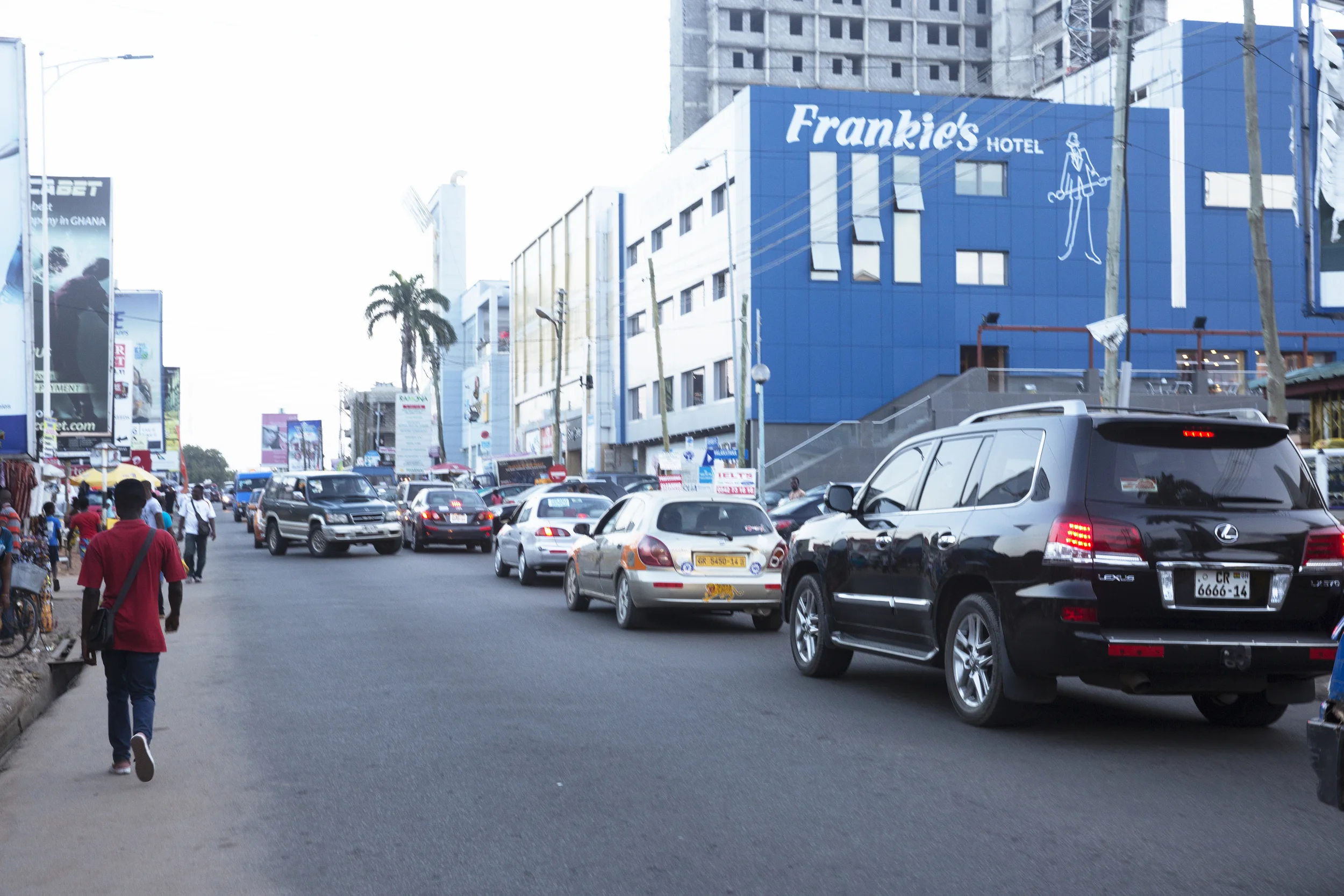 Oxford Street (mirrored after the one in London) in Osu: one of the nicest neighborhoods in Accra. 