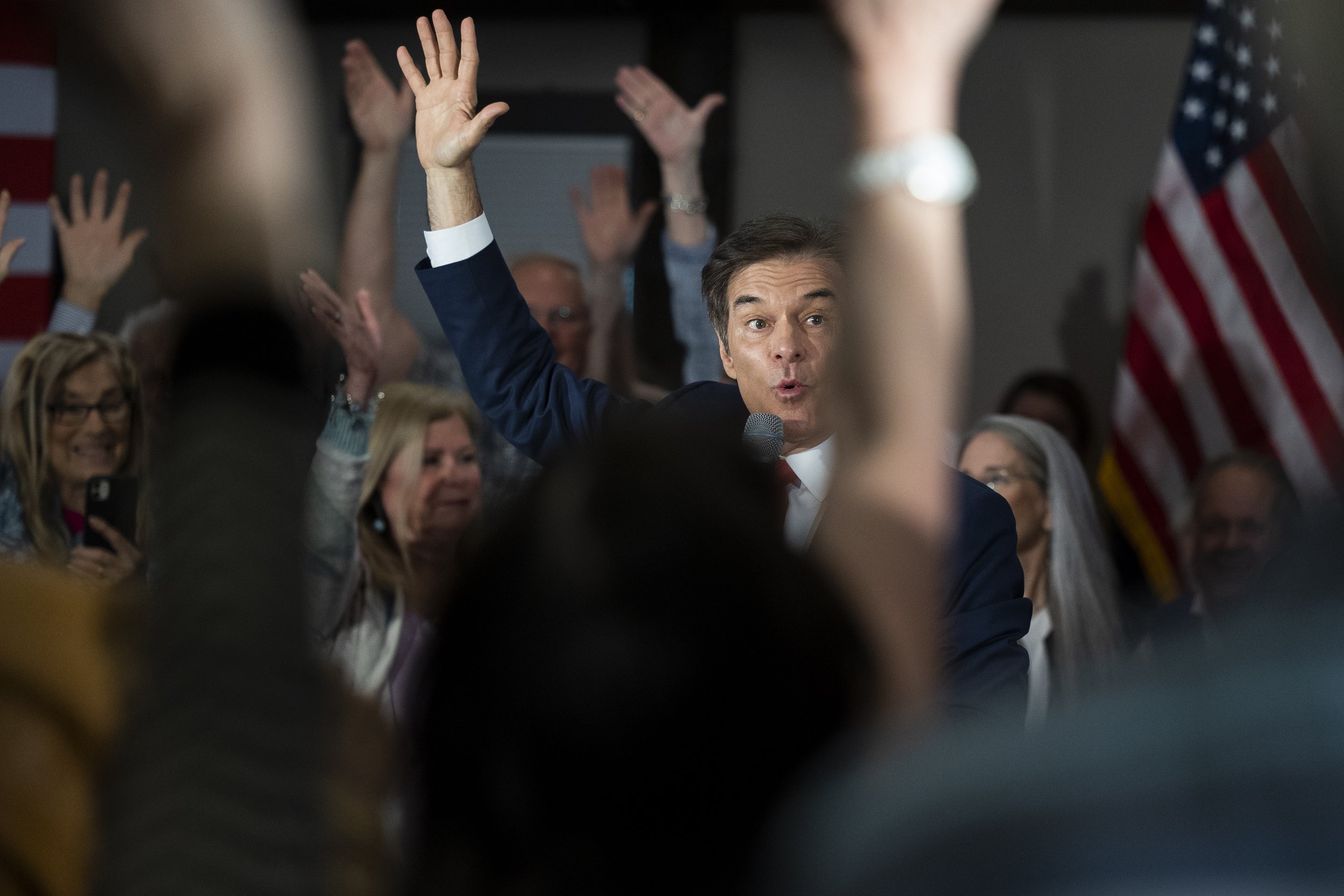  Dr. Mehmet Oz, celebrity physician and U.S. Republican Senate candidate for Pennsylvania, asks supporters about their values at a town hall in Bell Blue, Pennsylvania, US, on Monday, May 16, 2022. (On assignment for Bloomberg) 