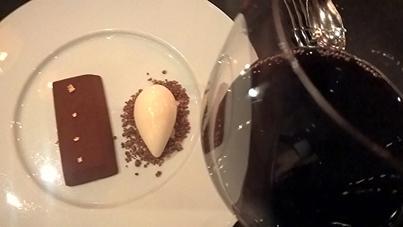 The chocolate bar comes with ginger ice cream and passion fruit jam. The recipe was inspired by a dish from c1730