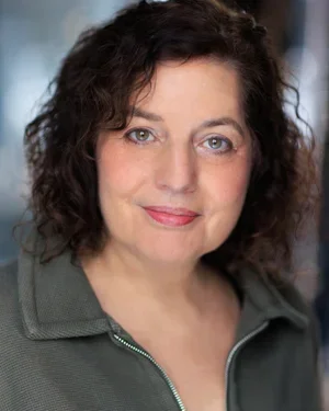 Anna Darvas