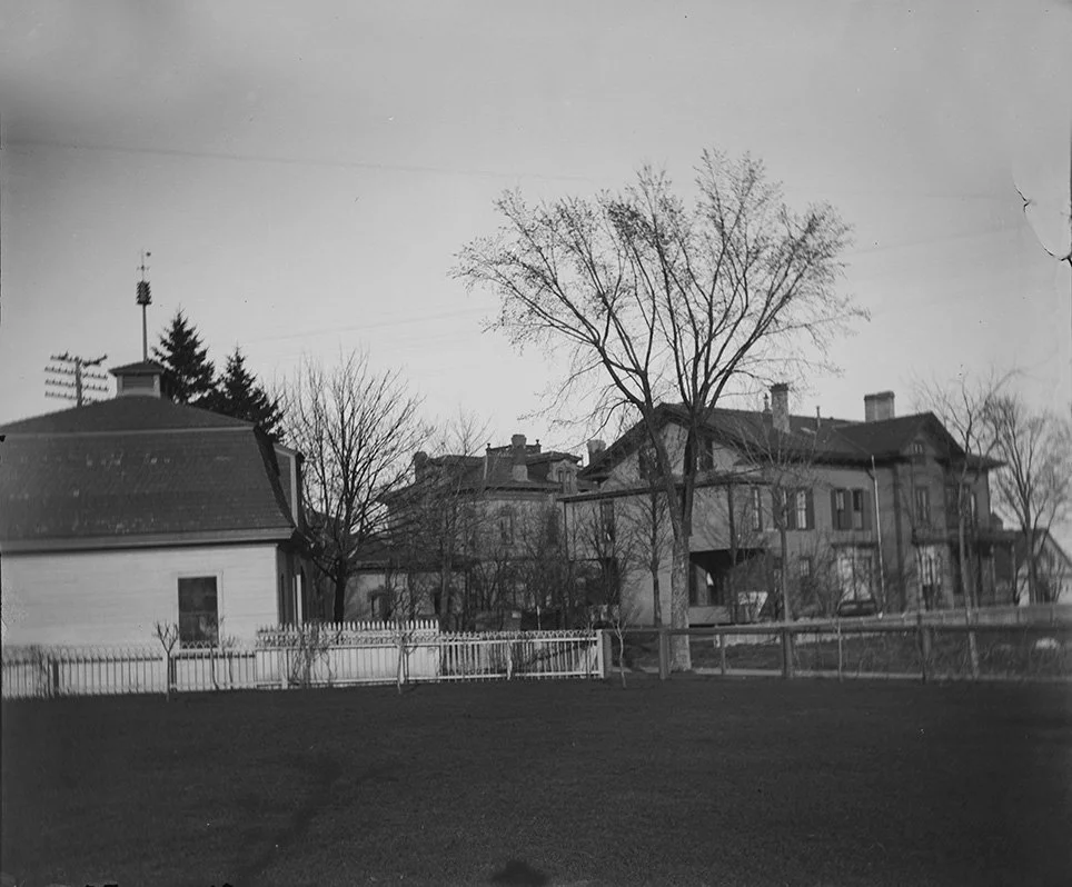 LANDVEST_1217259702.jpg