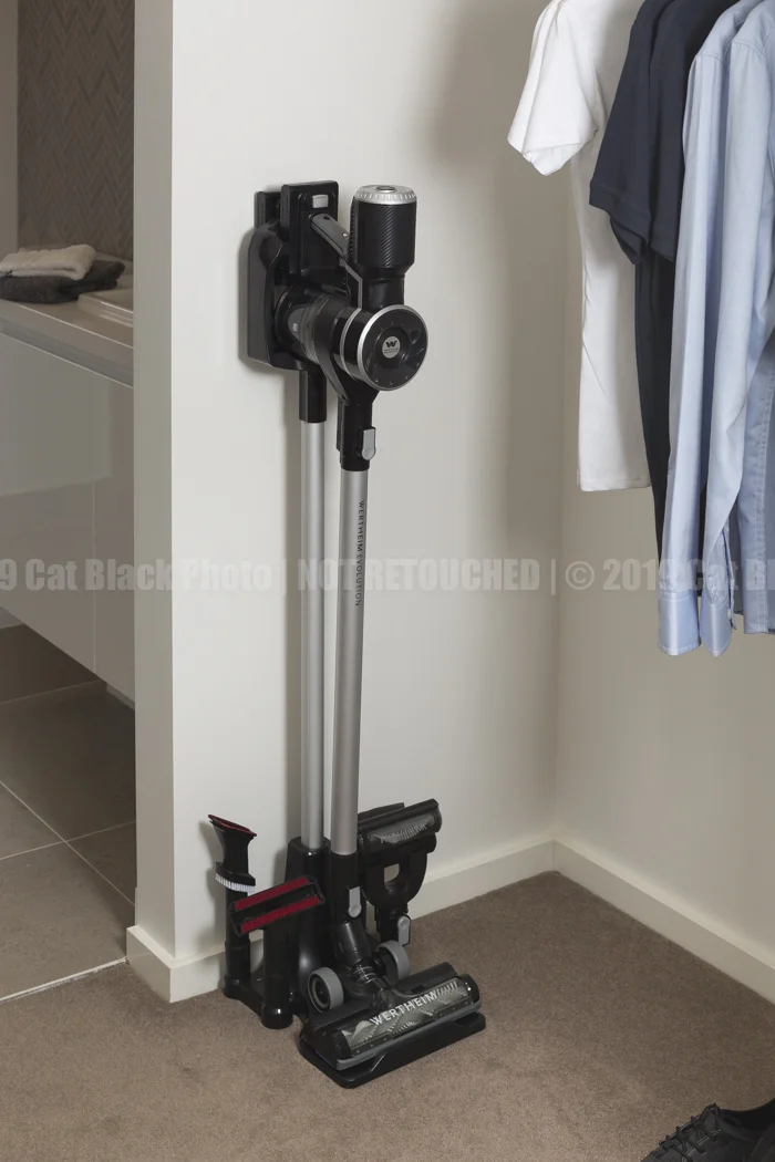 098_CatBlack2019_Godfreys_Previews.jpg