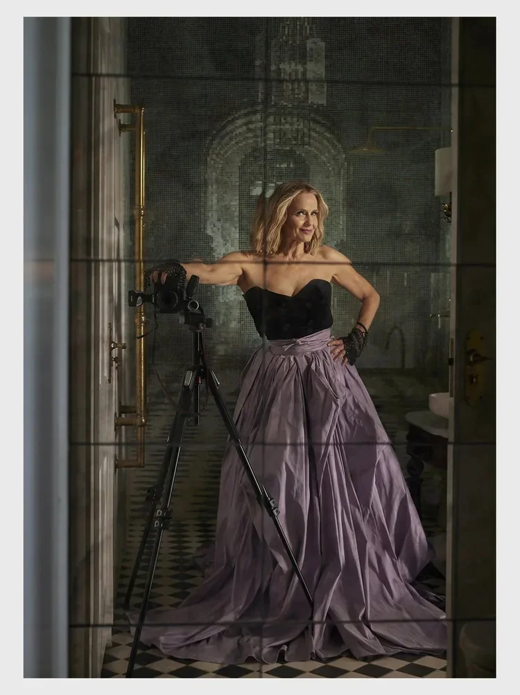 021_CatBlack_CreativePhotographer_Melbourne.webp