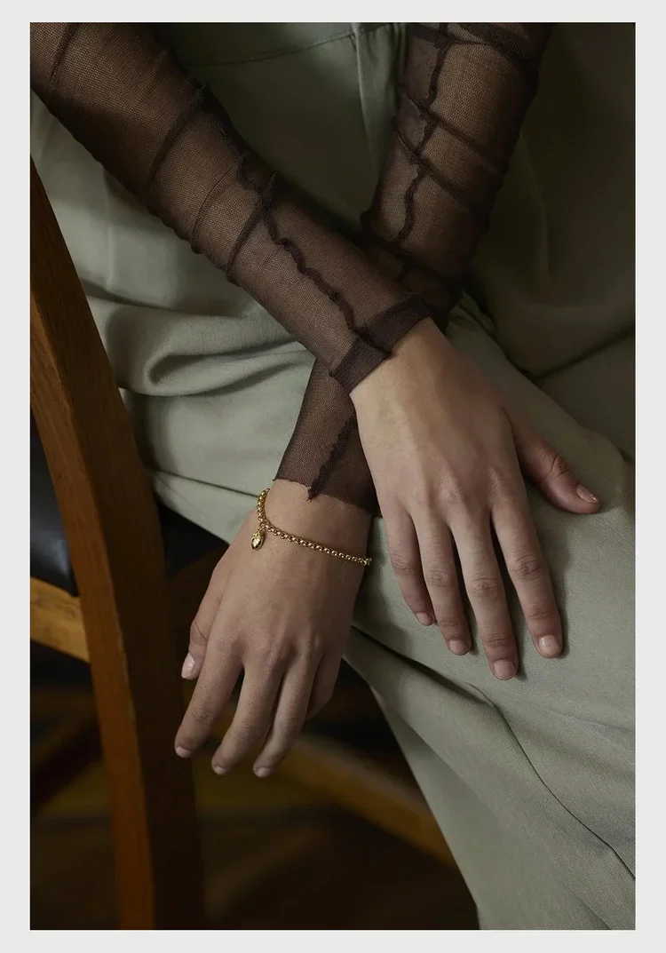 012_2026_CatherineBlack_JewelleryPhotographer.jpg.webp