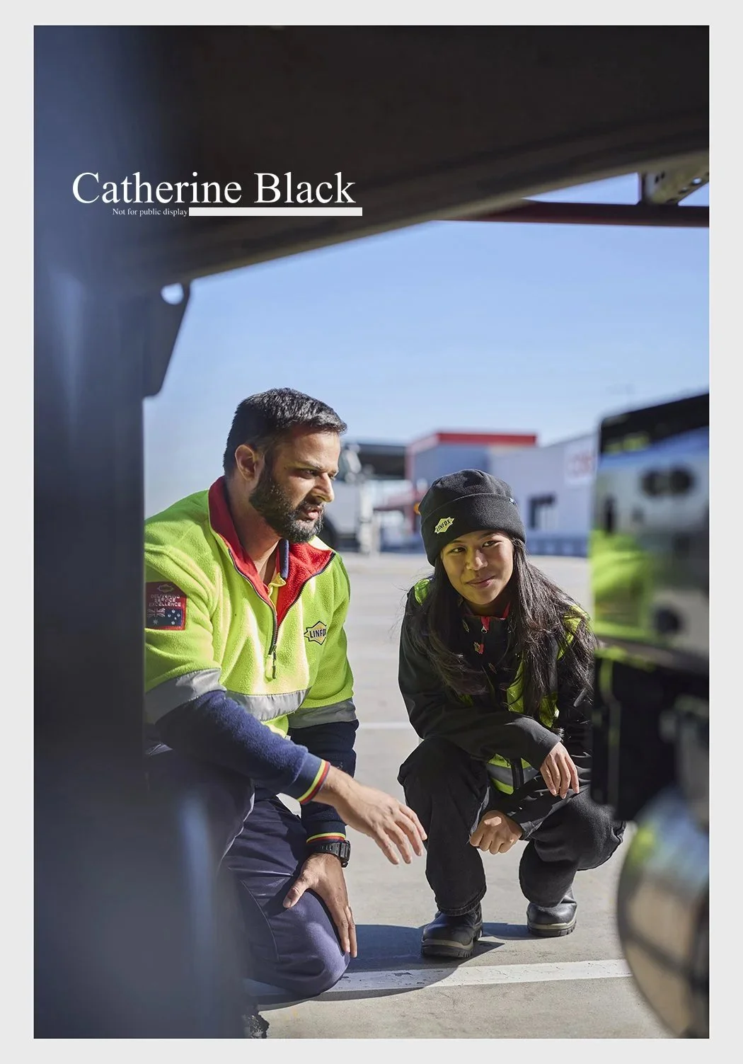 002_CatBlack2026_Lifestyle.jpg