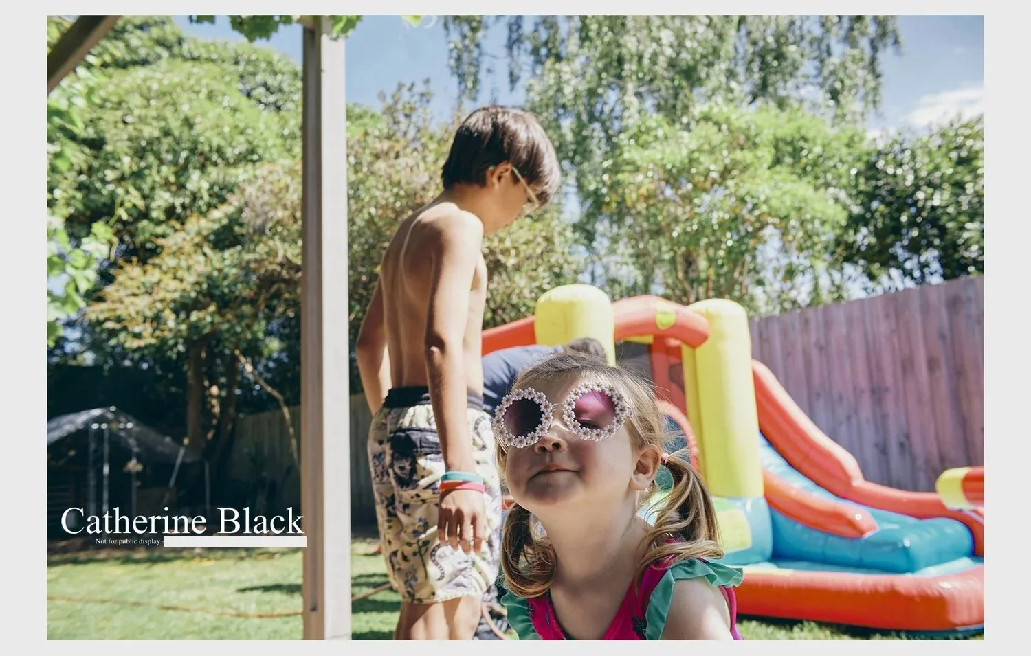044_CatBlack2026_Lifestyle.jpg