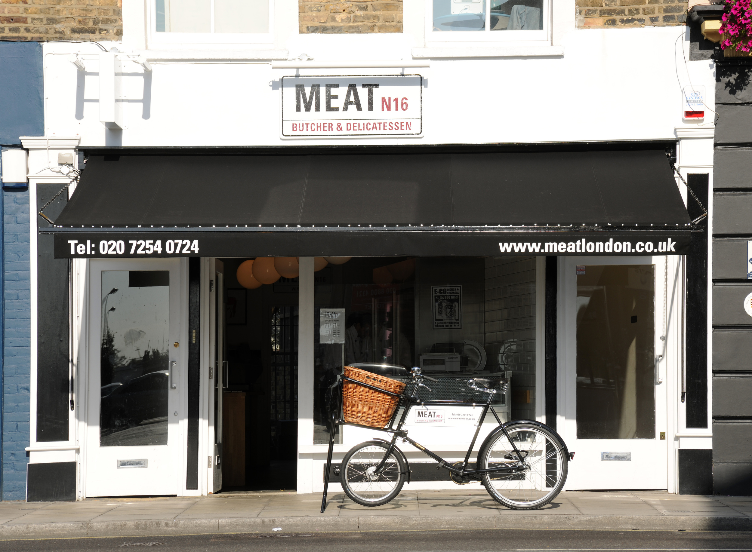 An image of a Stoke Newington cafe