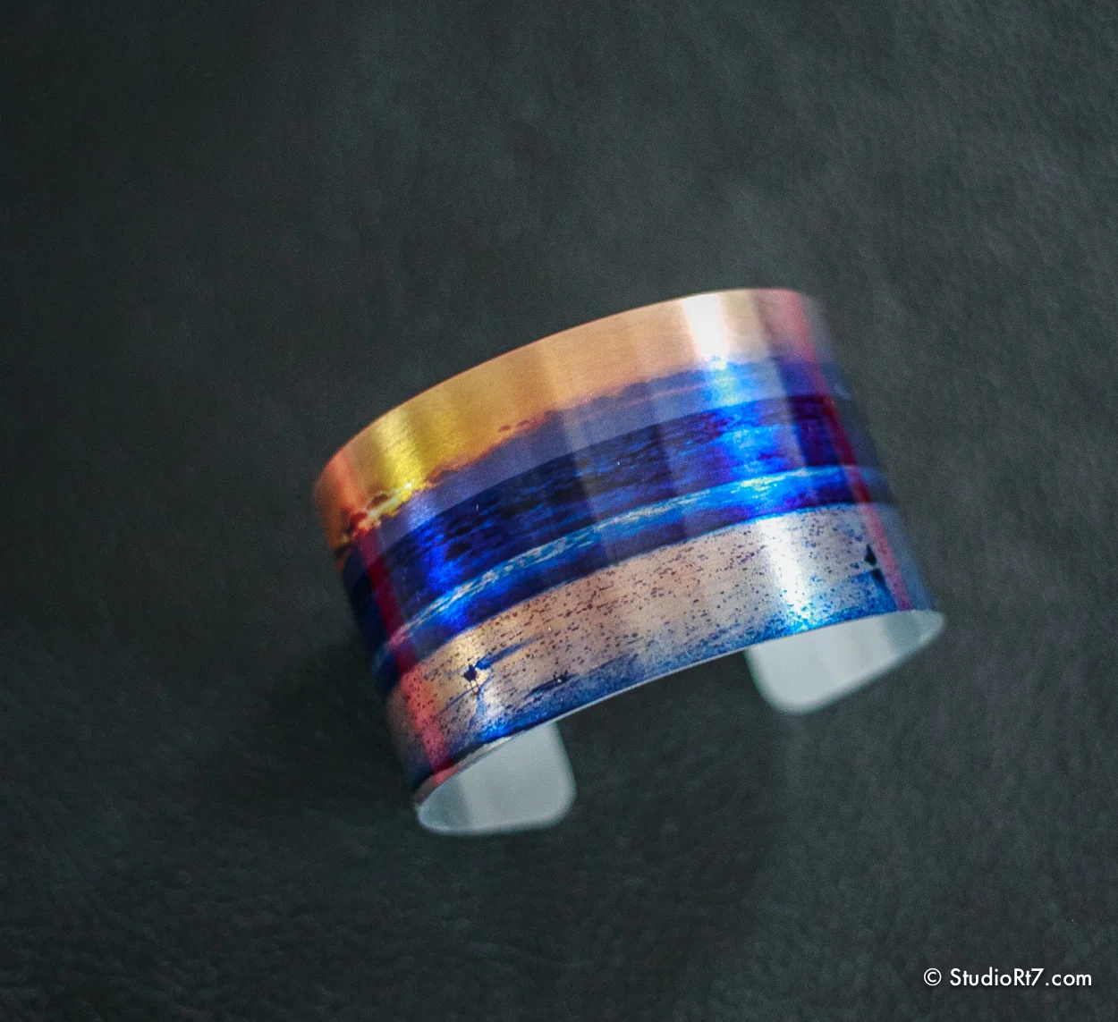 SR7metalcuffs-008.jpg