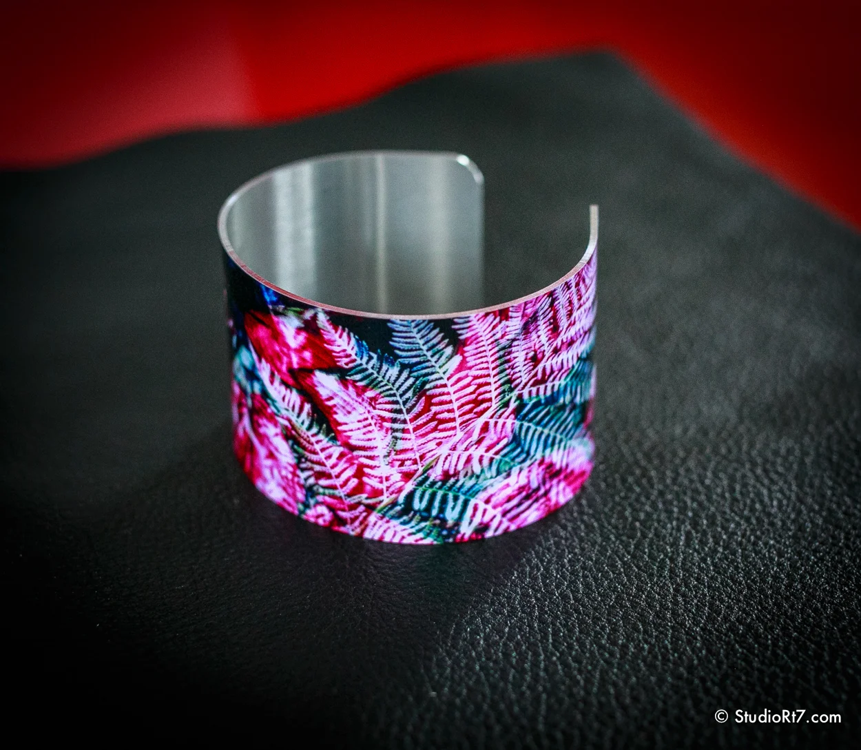 SR7metalcuffs-012.jpg