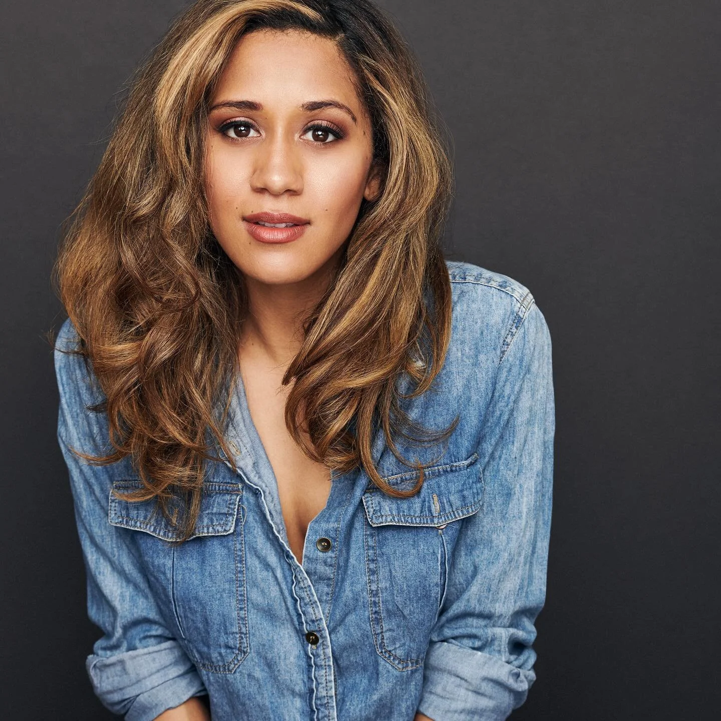 New episode in my student series on School Girls! This interview is with Joanna Jones who played Ericka at the MCC production of School Girls in New York. Joanna talked to us about her similarities to Ericka, particularly the experience of being the 