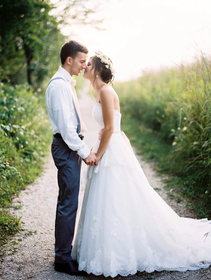 byron_colby_barn_wedding_0027.jpg