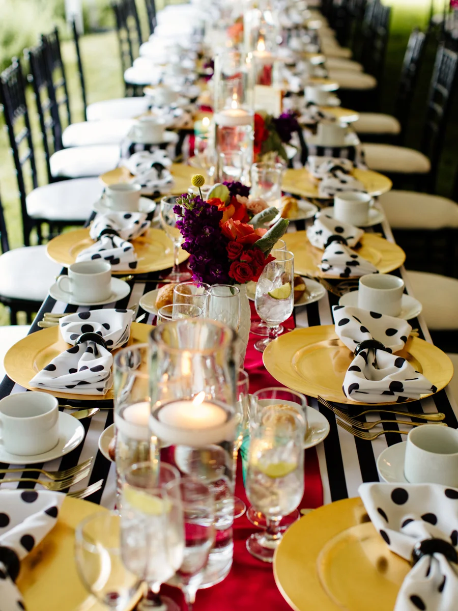 049-backyard-wheaton-wedding.jpg