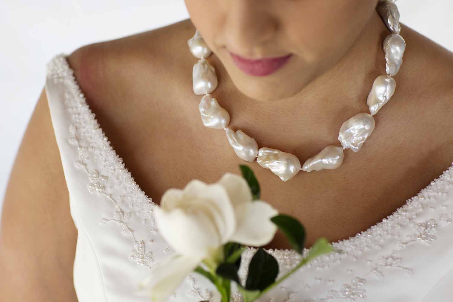 kari herer-134 copy_bridal_jumbo_baroque_pearl_necklace.jpg