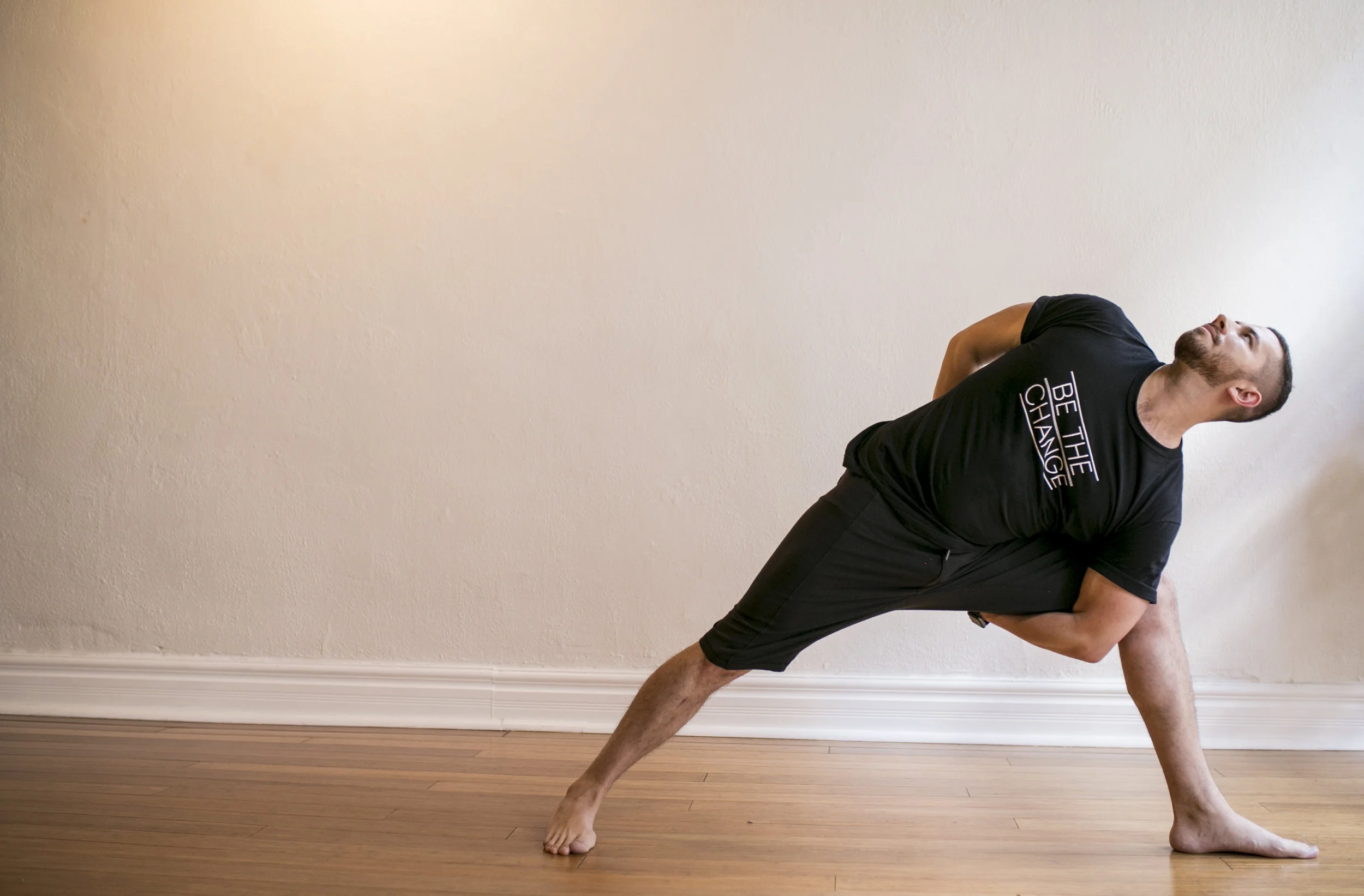 Juan parsvakonasana.jpg