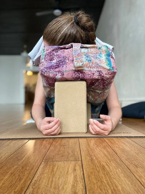 Yoga réparateur pour soulager le stress
