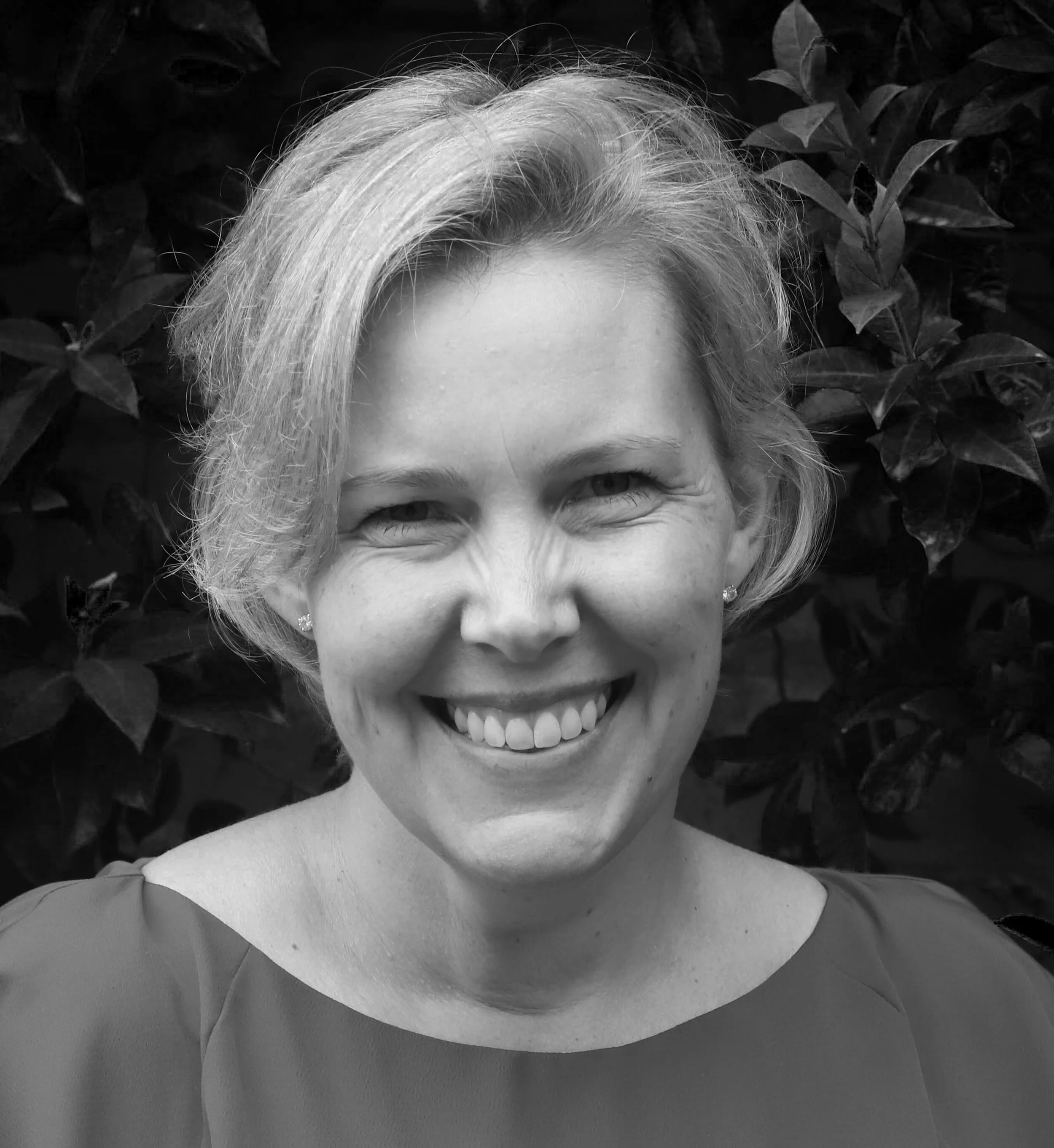 ABOUT — SARAH DRYSDALE