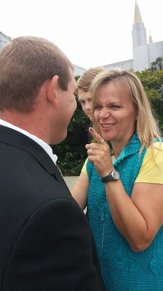 Doreen telling John (Leda's husband) that she will come after him if he doesn't treat Leda like a Queen! 
