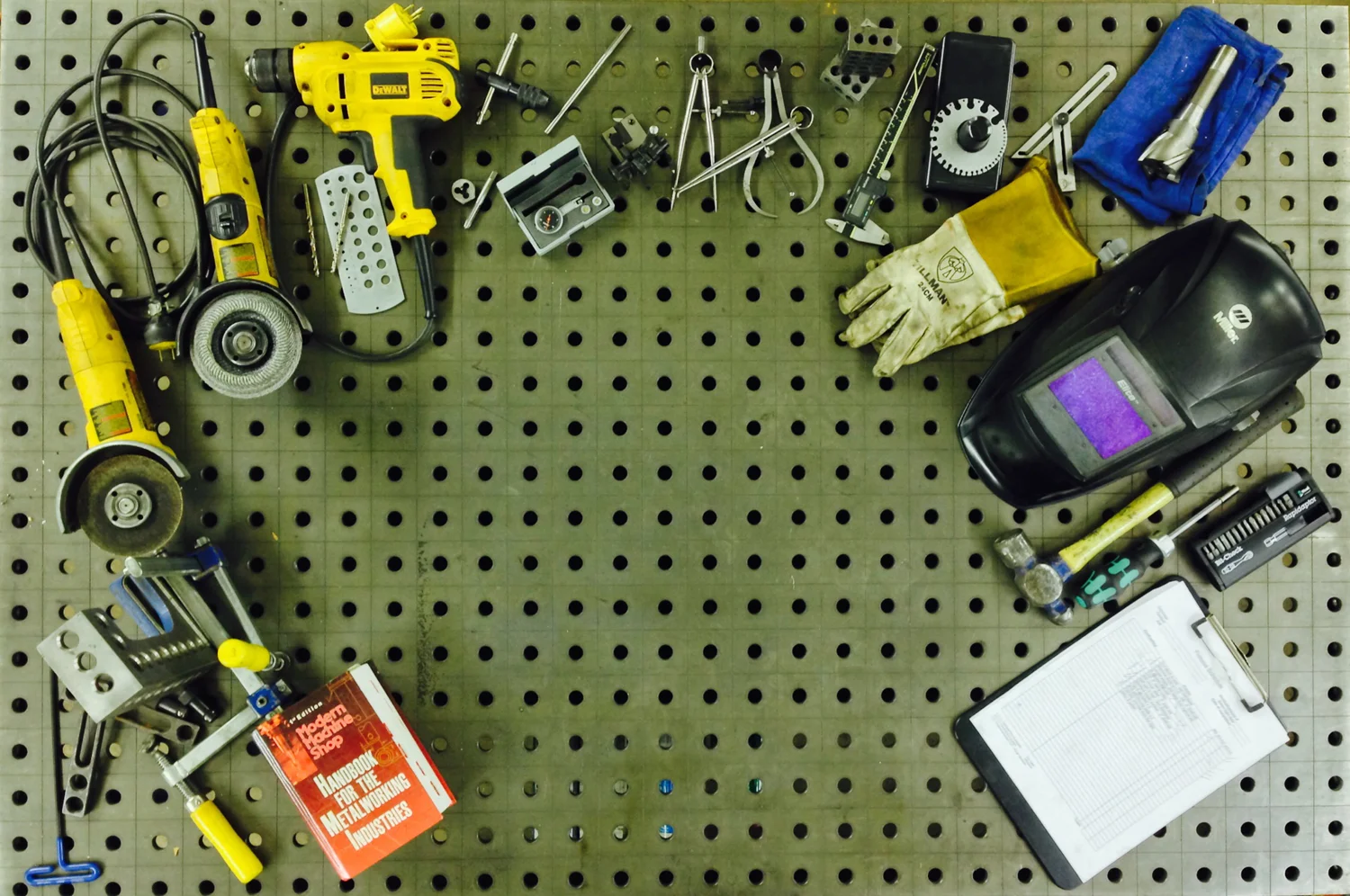 Welding table w tools.JPG