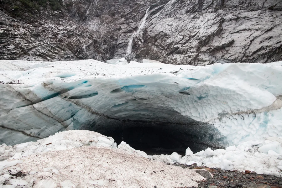 012-big-four-ice-caves-washington.jpg