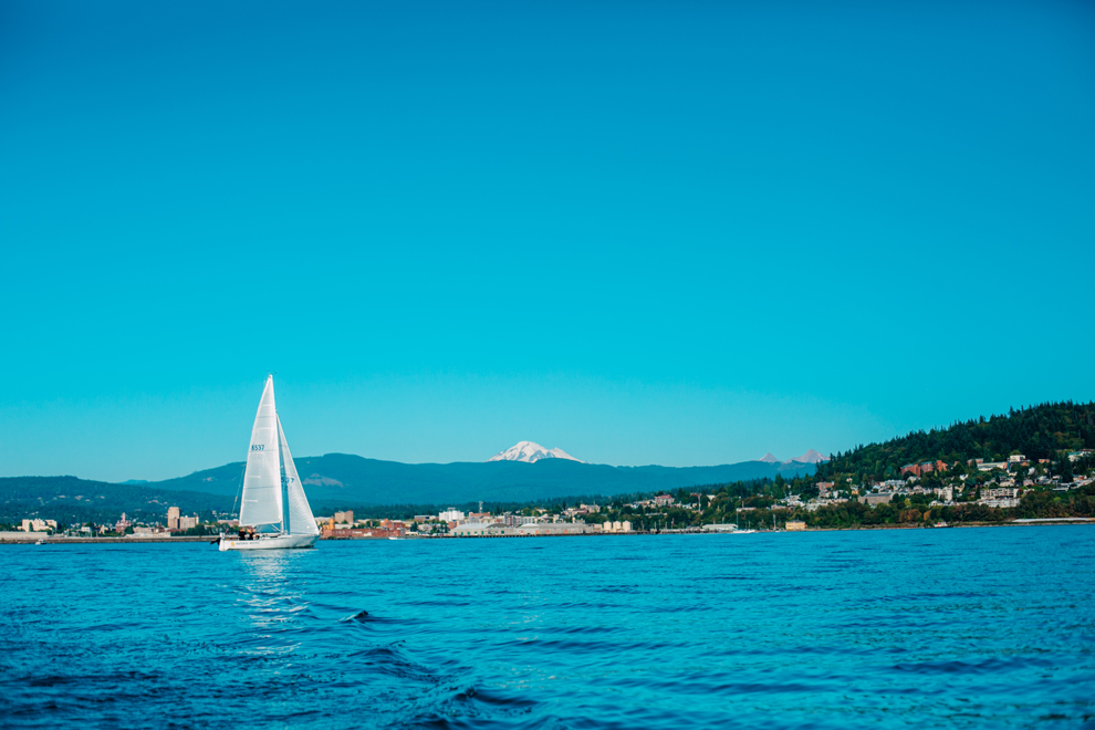 042-bellingham-bay-washington-sailboat-engagement-katheryn-moran-mickeykatie.jpg