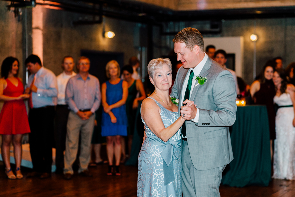 082-fremont-foundry-seattle-wedding-katheryn-moran-photography-anthony-kaitlin.jpg