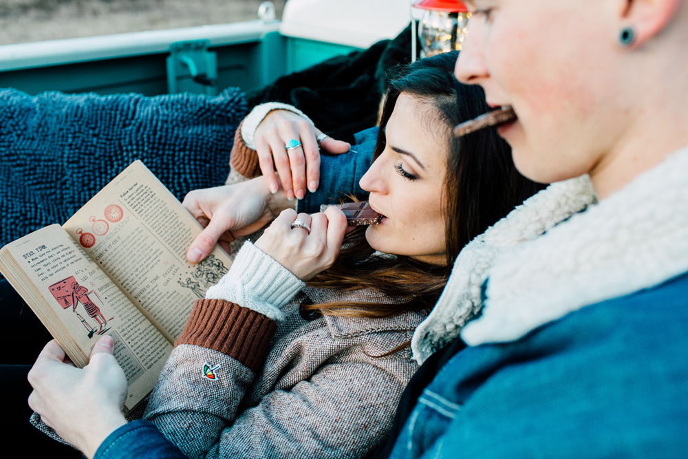 022-seattle-bellingham-engagement-photographer-katheryn-moran-star-gazing-styled.jpg