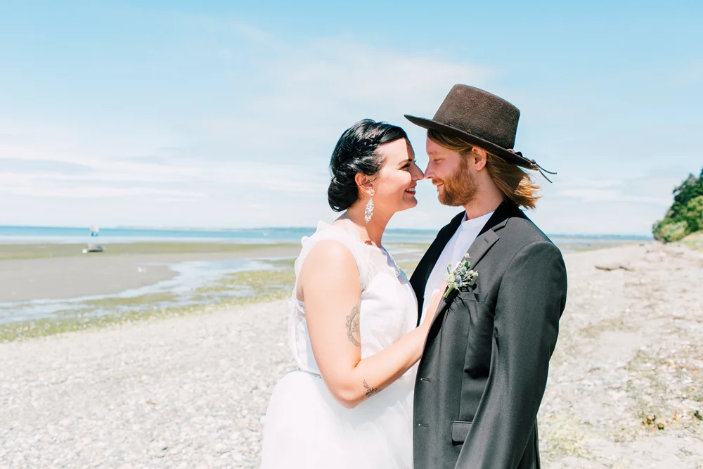 005-bellingham-lummi-reservation-wedding-photographer-katheryn-moran-tanya-dylan-2017.jpg