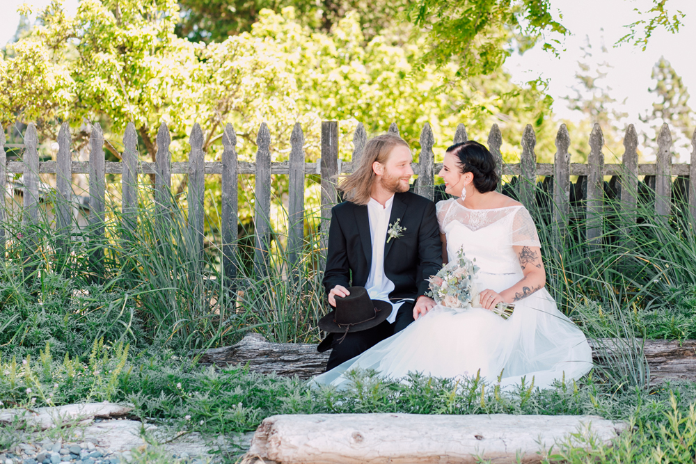 006-bellingham-lummi-reservation-wedding-photographer-katheryn-moran-tanya-dylan-2017.jpg