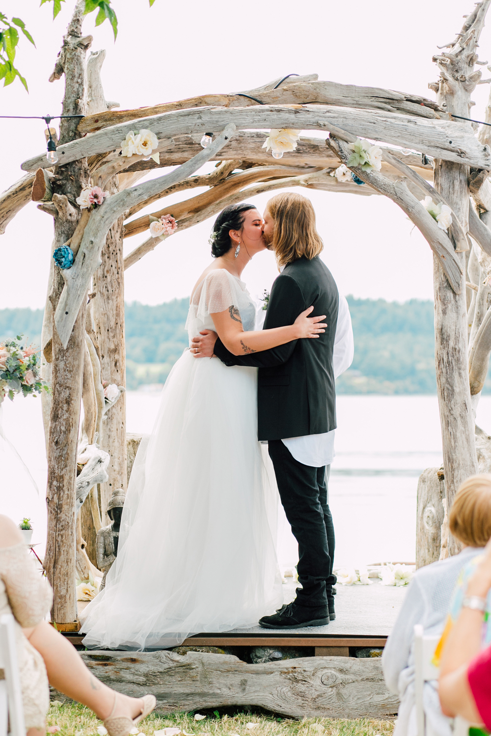 047-bellingham-lummi-reservation-wedding-photographer-katheryn-moran-tanya-dylan-2017.jpg