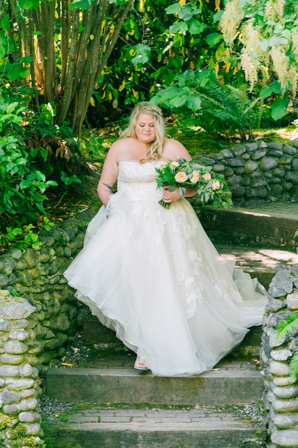 055-seattle-bastyr-grotto-wedding-katheryn-moran-photography-ashley-zach.jpg