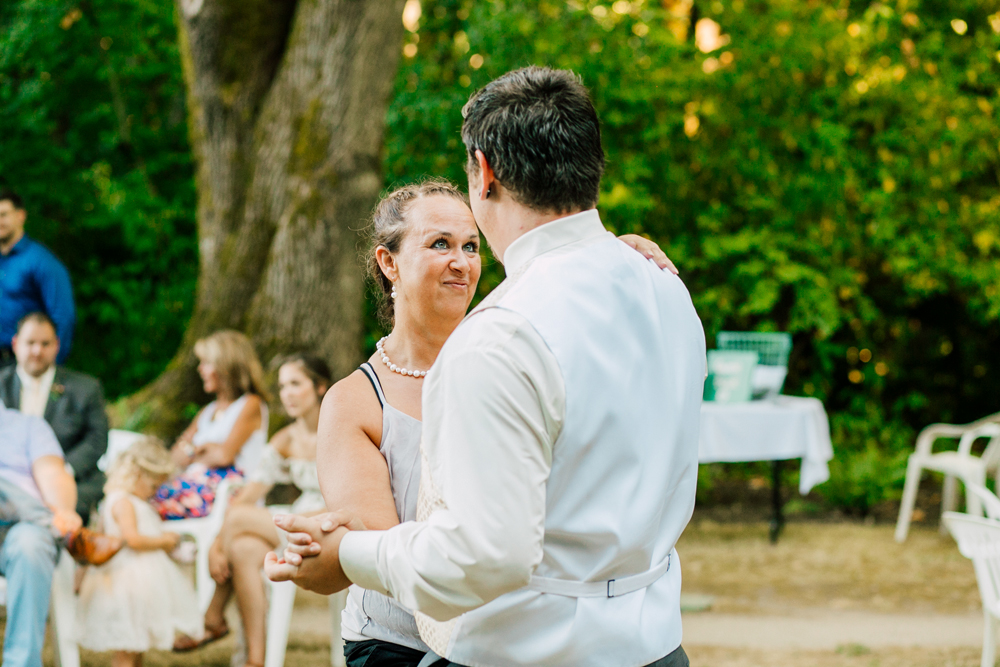 086-seattle-bastyr-grotto-wedding-katheryn-moran-photography-ashley-zach.jpg