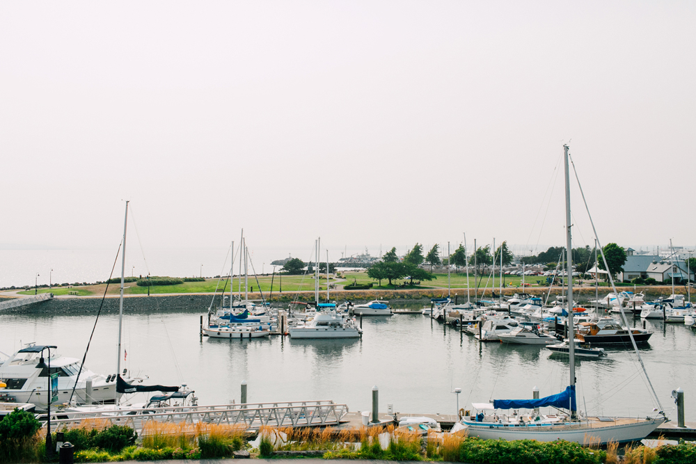 001-bellingham-wedding-photographer-katheryn-moran-zuanich-park-squalicum-boathouse-cale-monica.jpg