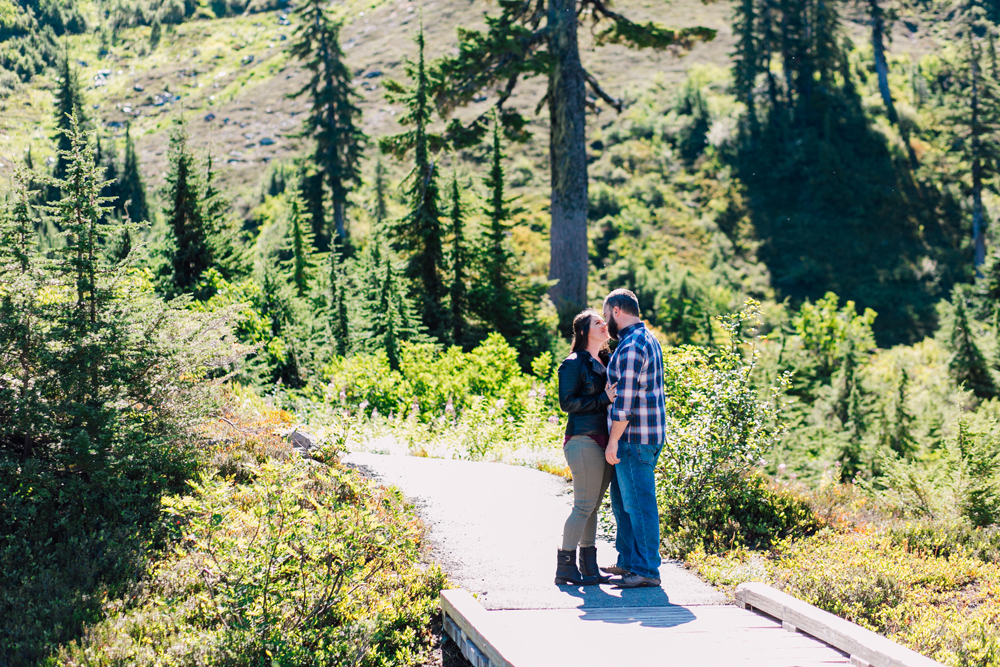 002-bellingham-engagement-photographer-katheryn-moran-picture-lake-mount-baker-john-belle.jpg