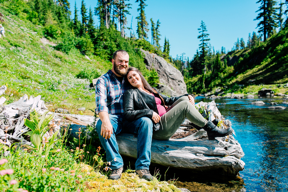 011-bellingham-engagement-photographer-katheryn-moran-picture-lake-mount-baker-john-belle.jpg