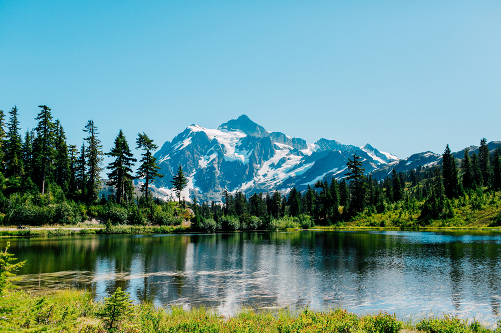 030-bellingham-engagement-photographer-katheryn-moran-picture-lake-mount-baker-john-belle.jpg