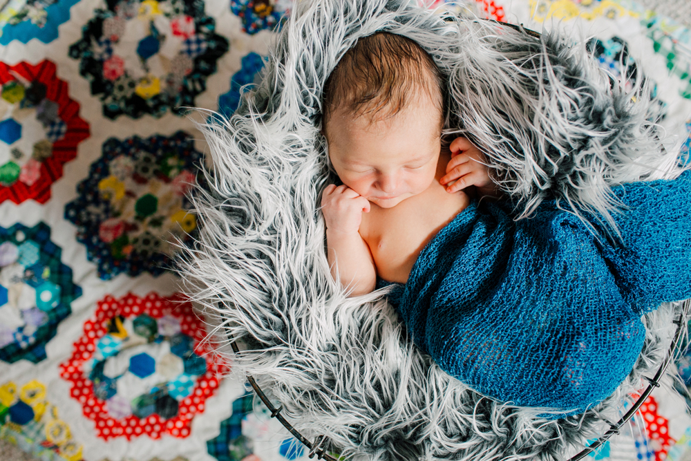 015-seattle-newborn-photographer-katheryn-moran-star-wars-baby-leo.jpg