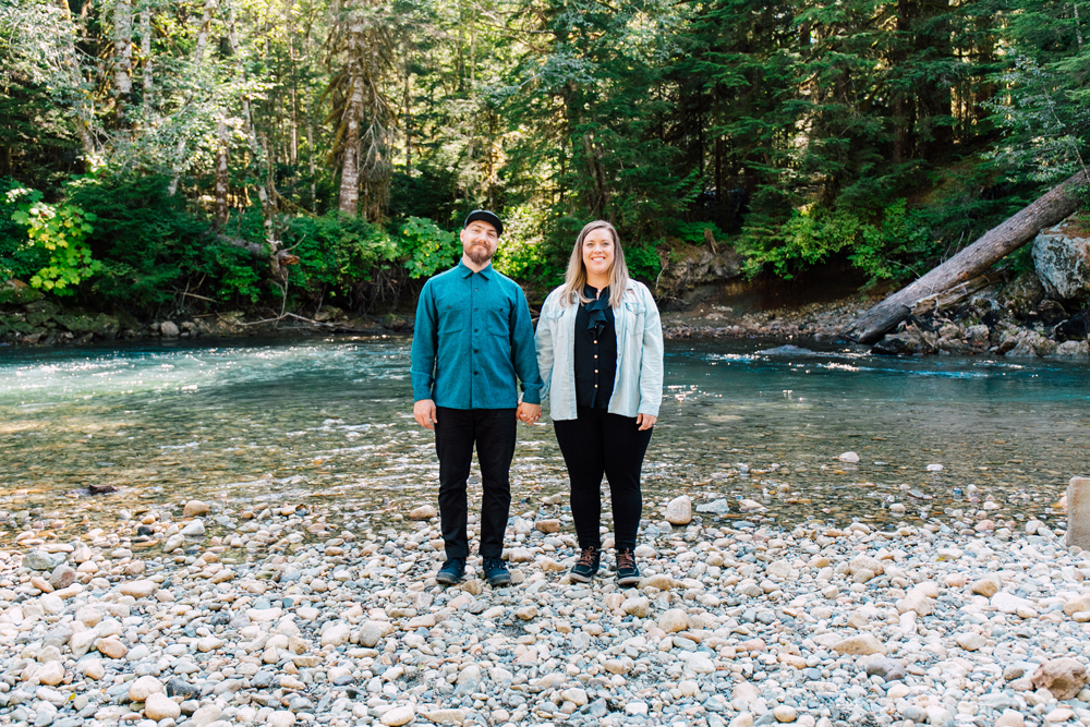 015-bellingham-engagement-photographer-mount-baker-north-fork-brewery-emma-eric.jpg