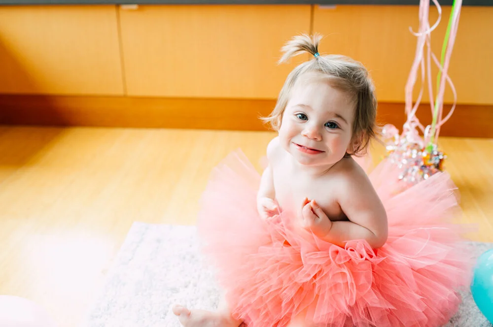 008-bellingham-one-year-cake-smash-photographer-katheryn-moran-emery.jpg
