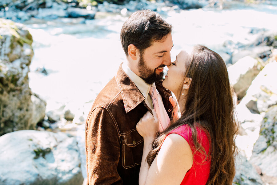 Horseshoe Bend Trail Mount Baker Engagement Photographer Katheryn Moran