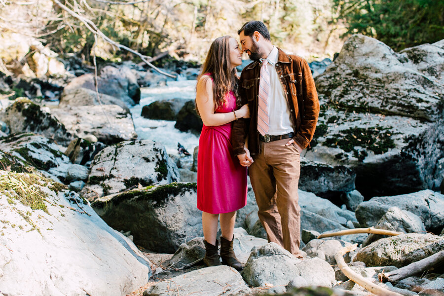 Horseshoe Bend Trail Mount Baker Engagement Photographer Katheryn Moran