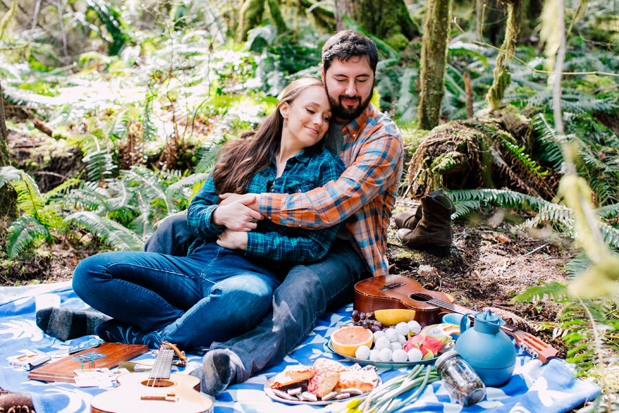 Horseshoe Bend Trail Mount Baker Engagement Photographer Katheryn Moran