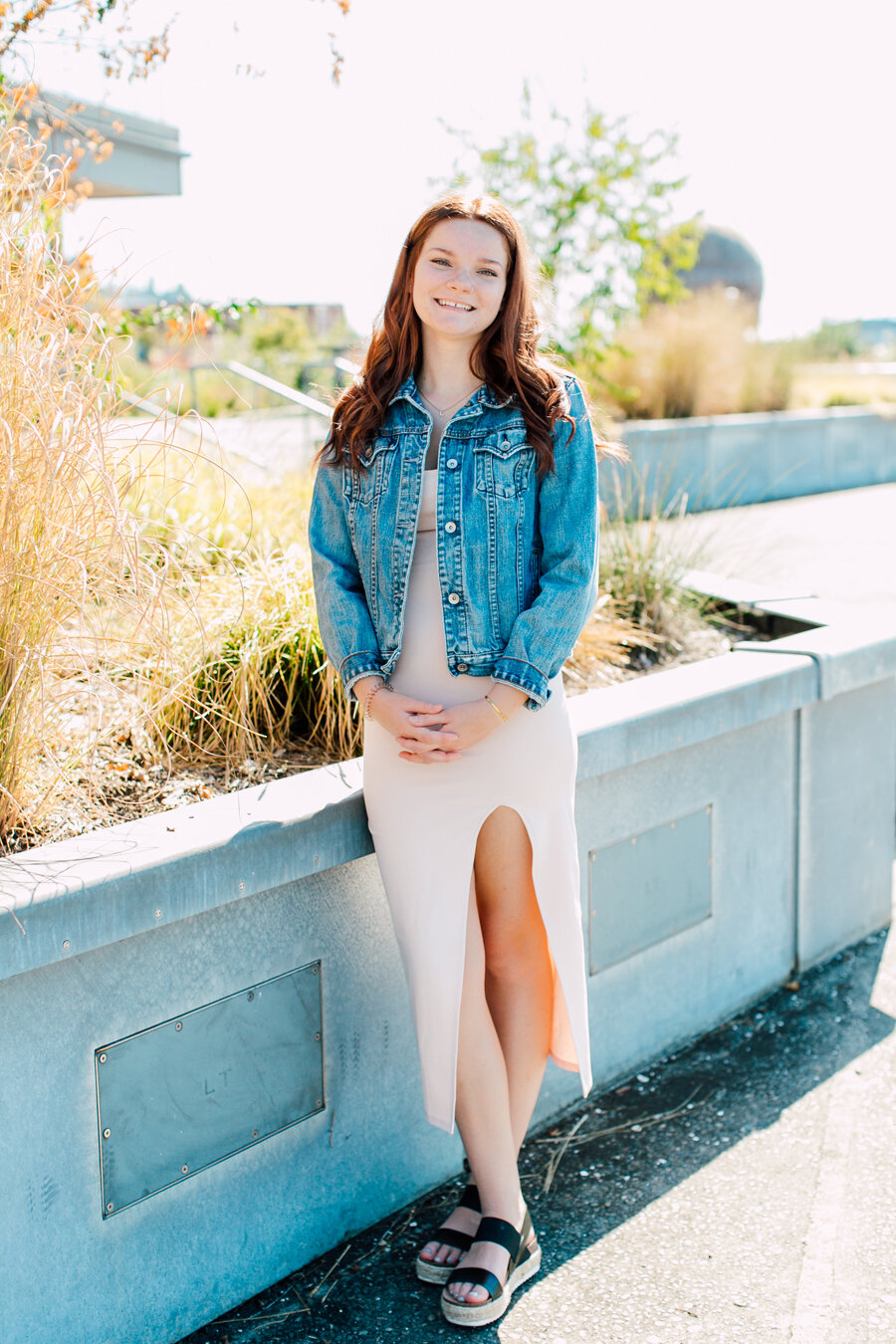 023-Bellingham-senior-portrait-photographer-katheryn-moran-lily.jpg