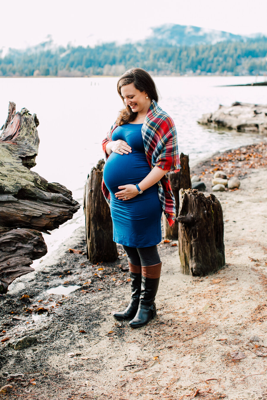 Bellingham Family Engagement Photographer North Lake Whatcom Katheryn Moran Palm