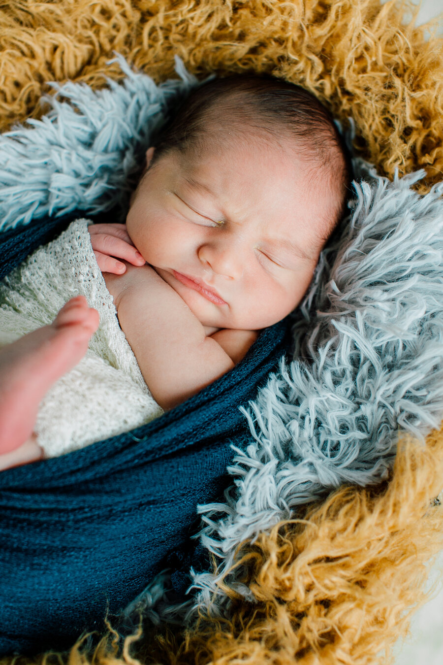 007-bellingham-newborn-photographer-katheryn-moran-baby-sal-2020.jpg