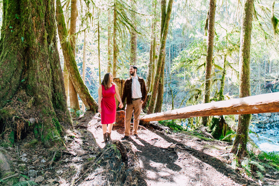 Bellingham Engagement Photographer Katheryn Moran Horseshoe Bend Trail Lauryn Joel