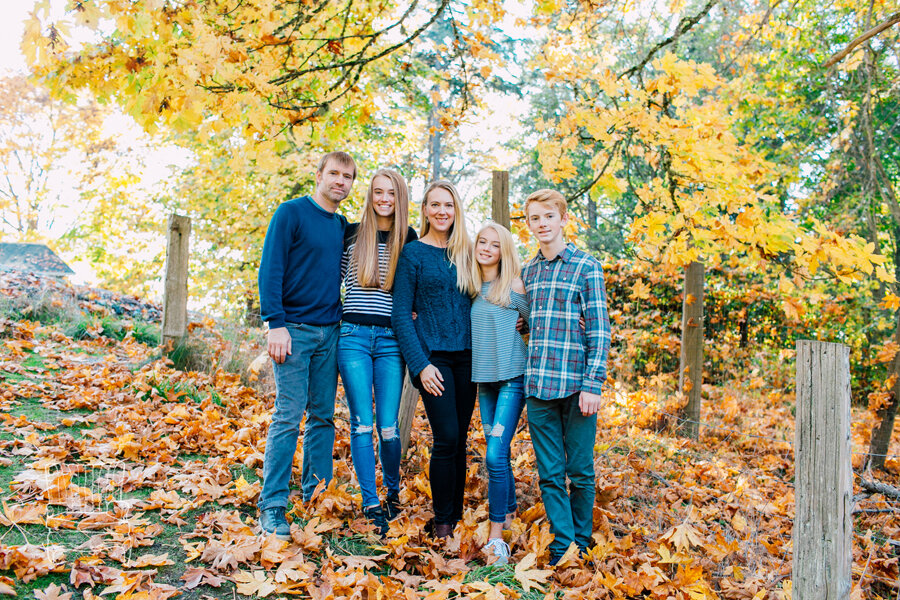 Bellingham Family Headshot Lifestyle Photographer Katheryn Moran Photography Woodstock Farm