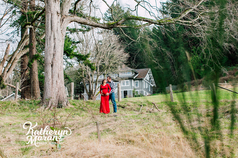 Bellingham Family Headshot Lifestyle Photographer Katheryn Moran Photography Woodstock Farm